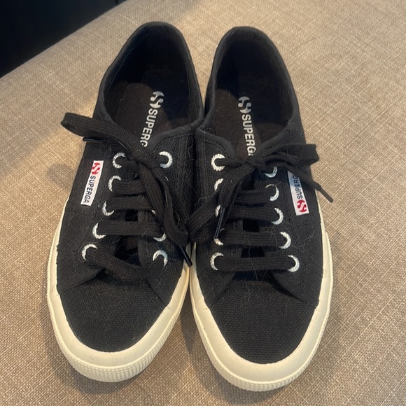 Superga Size 6 (worn once ) - Picture 2 of 3